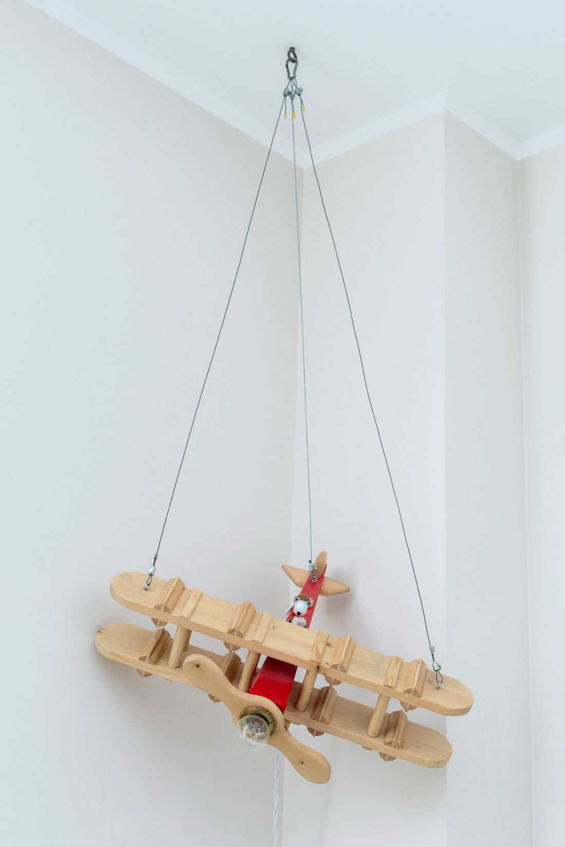 Lampada Aeroplano in legno per cameretta bambini