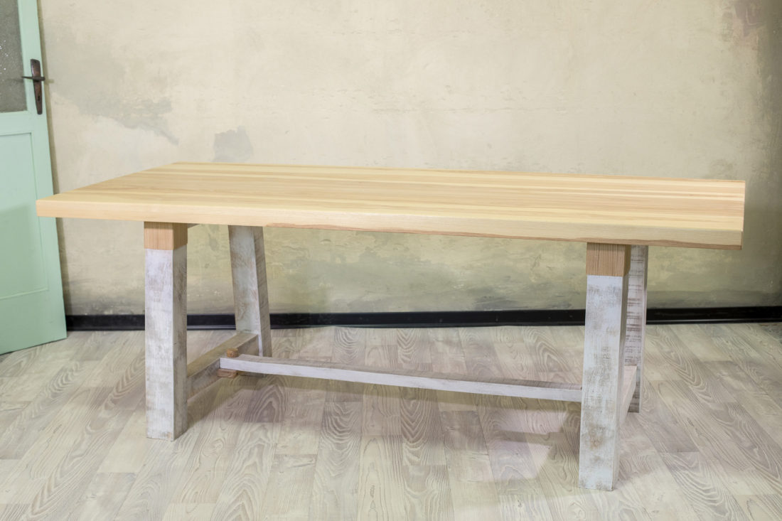 Tavolo in frassino massello