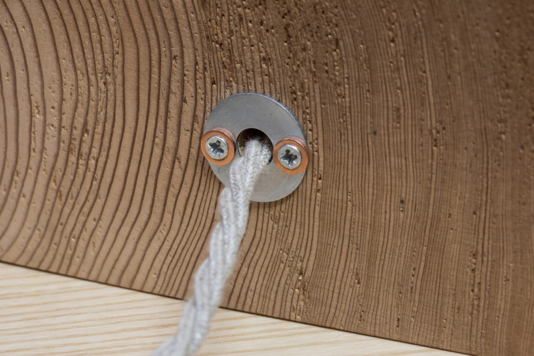 lampada da tavolo design legno e rame