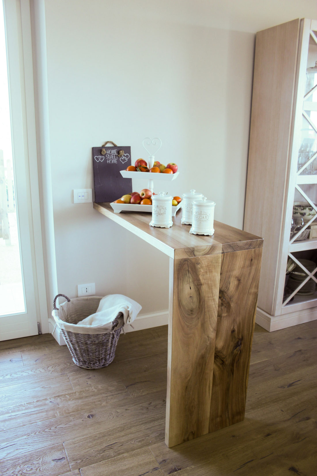 penisola cucina in legno noce massello naturale