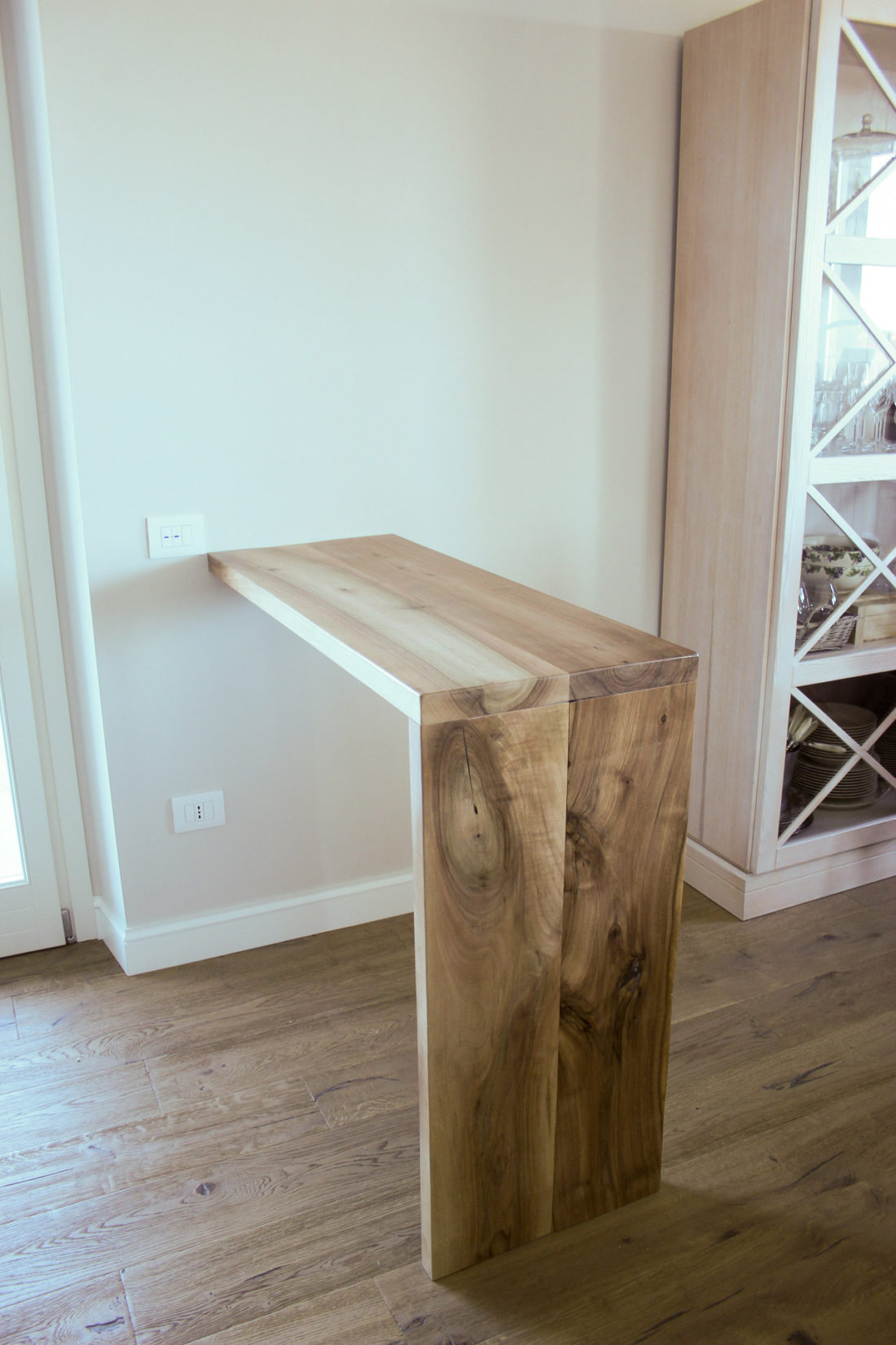 penisola cucina in legno noce massello naturale