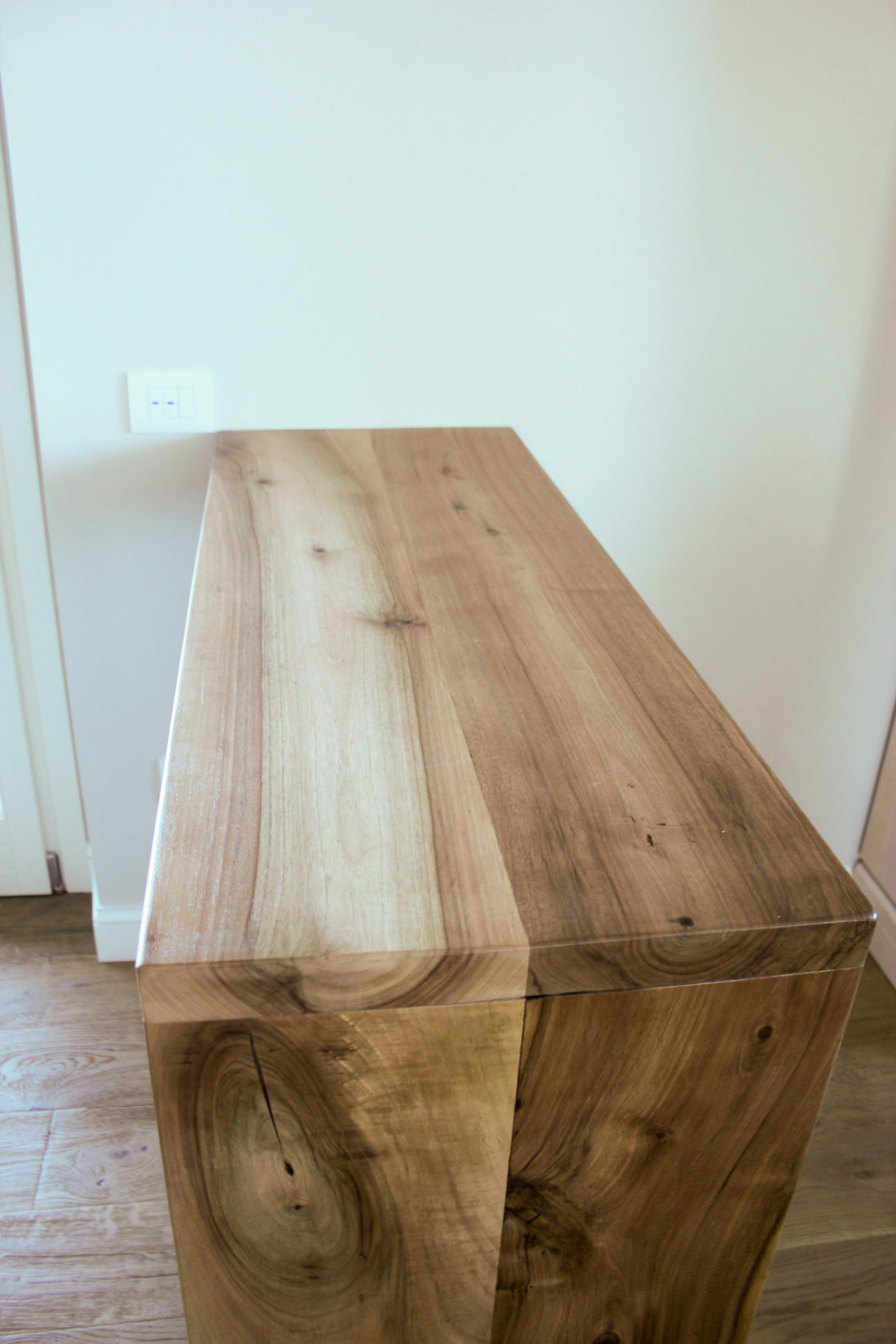 penisola cucina in legno noce massello naturale