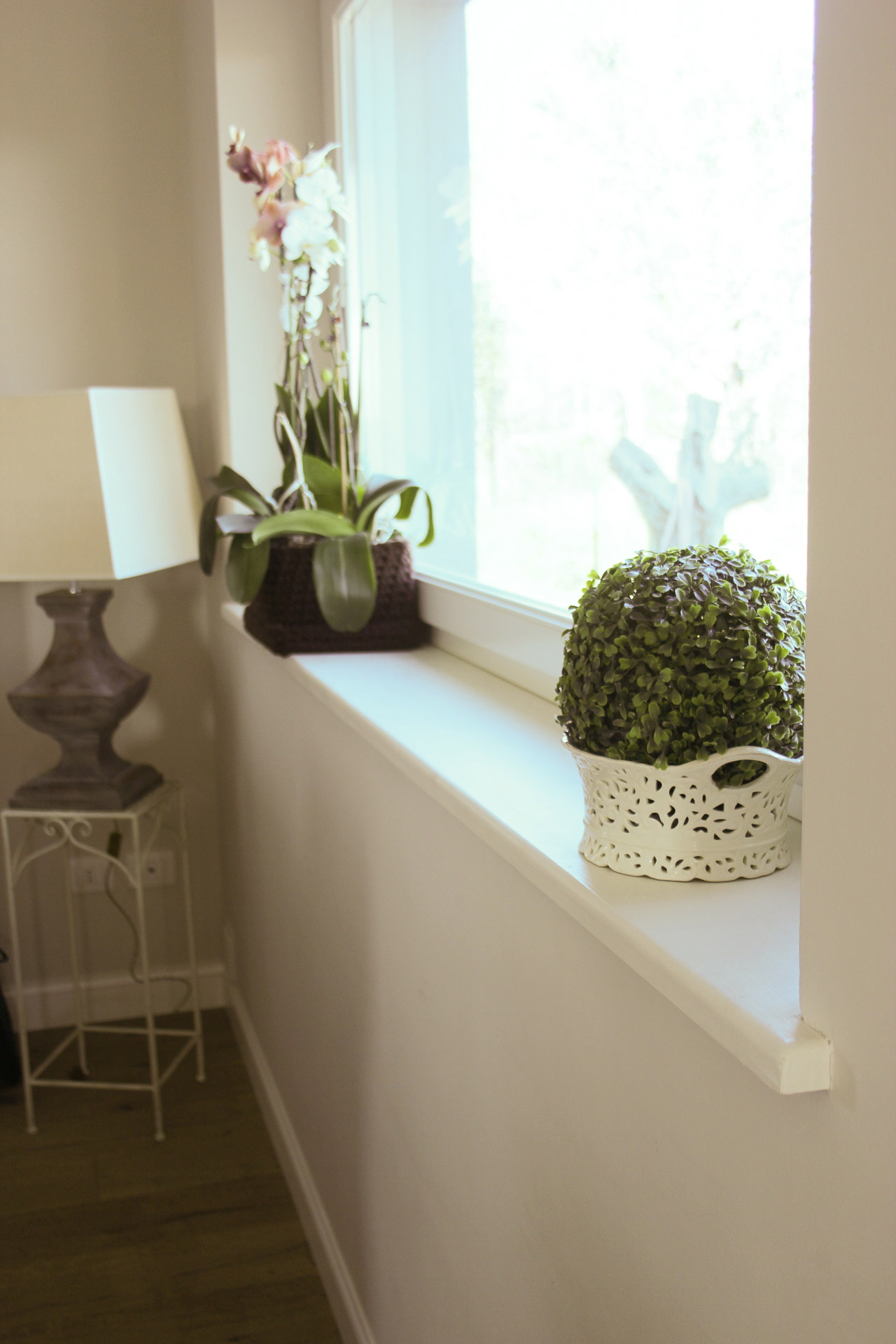 Soglie e mensole in lamellare di abete sbiancato