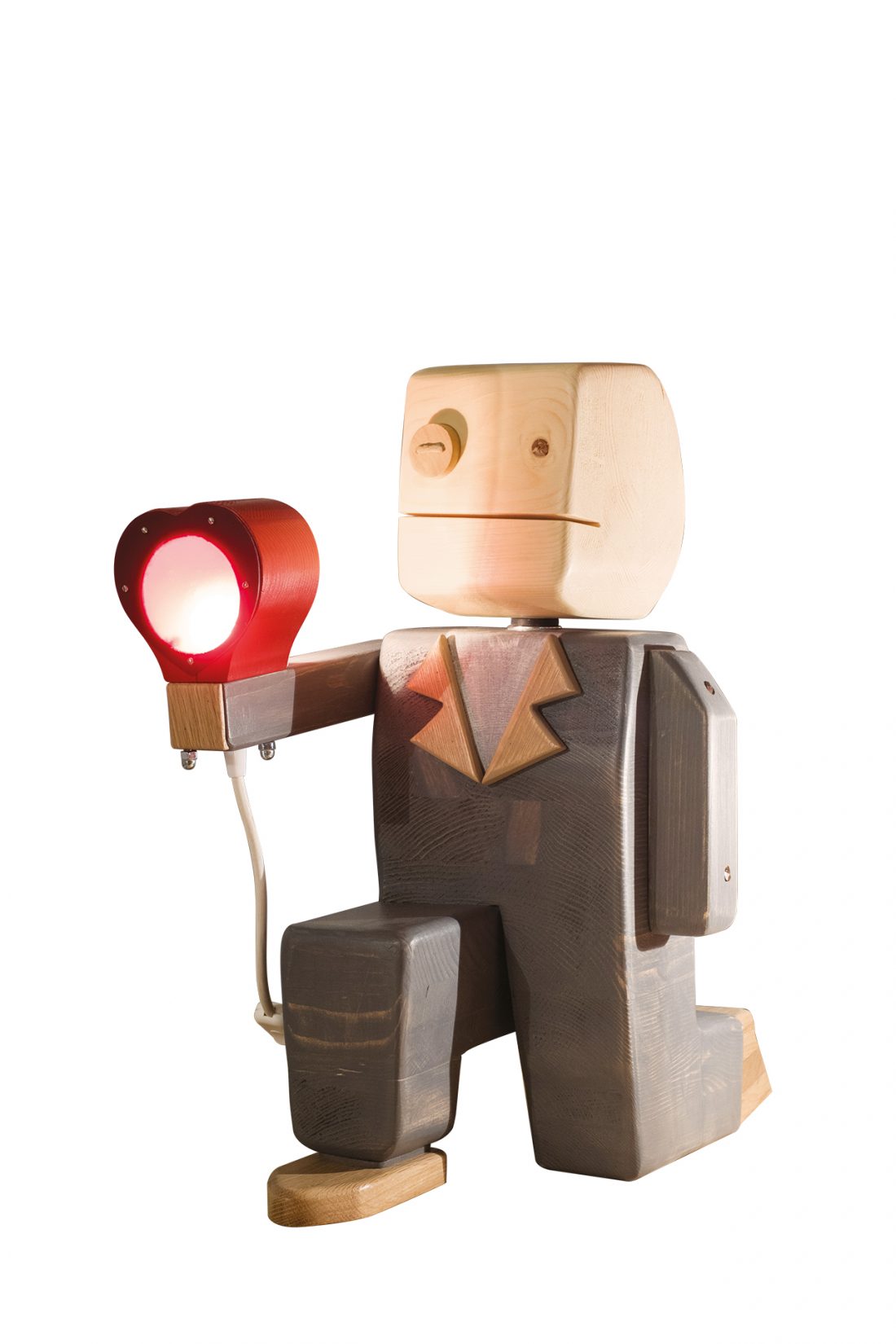 Pupezzo di legno dalla scarpe di rovere