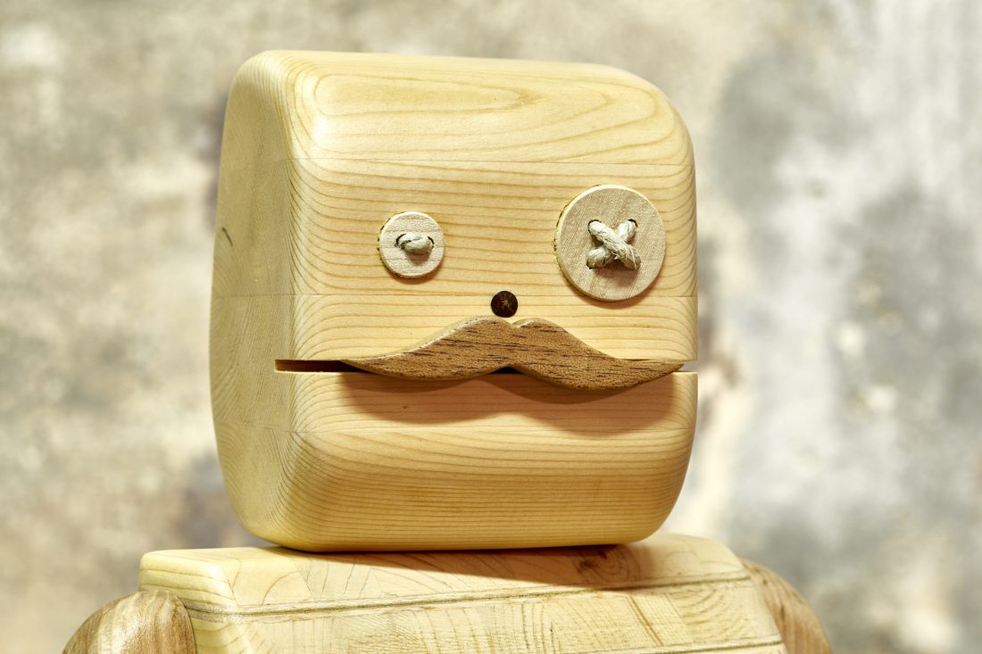 Pupezzo di legno 004 agente segreto