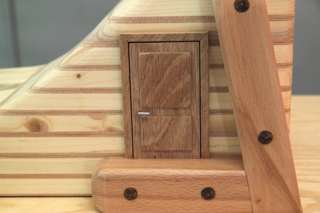 Pupezzo di legno Leggere mi Distende