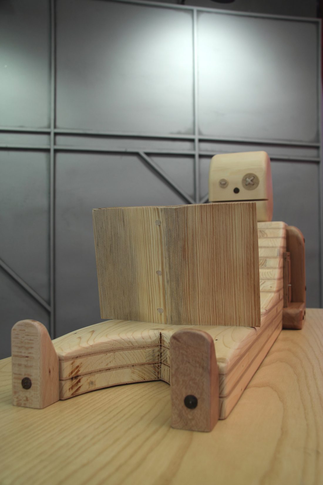 Pupezzo di legno Leggere mi Distende