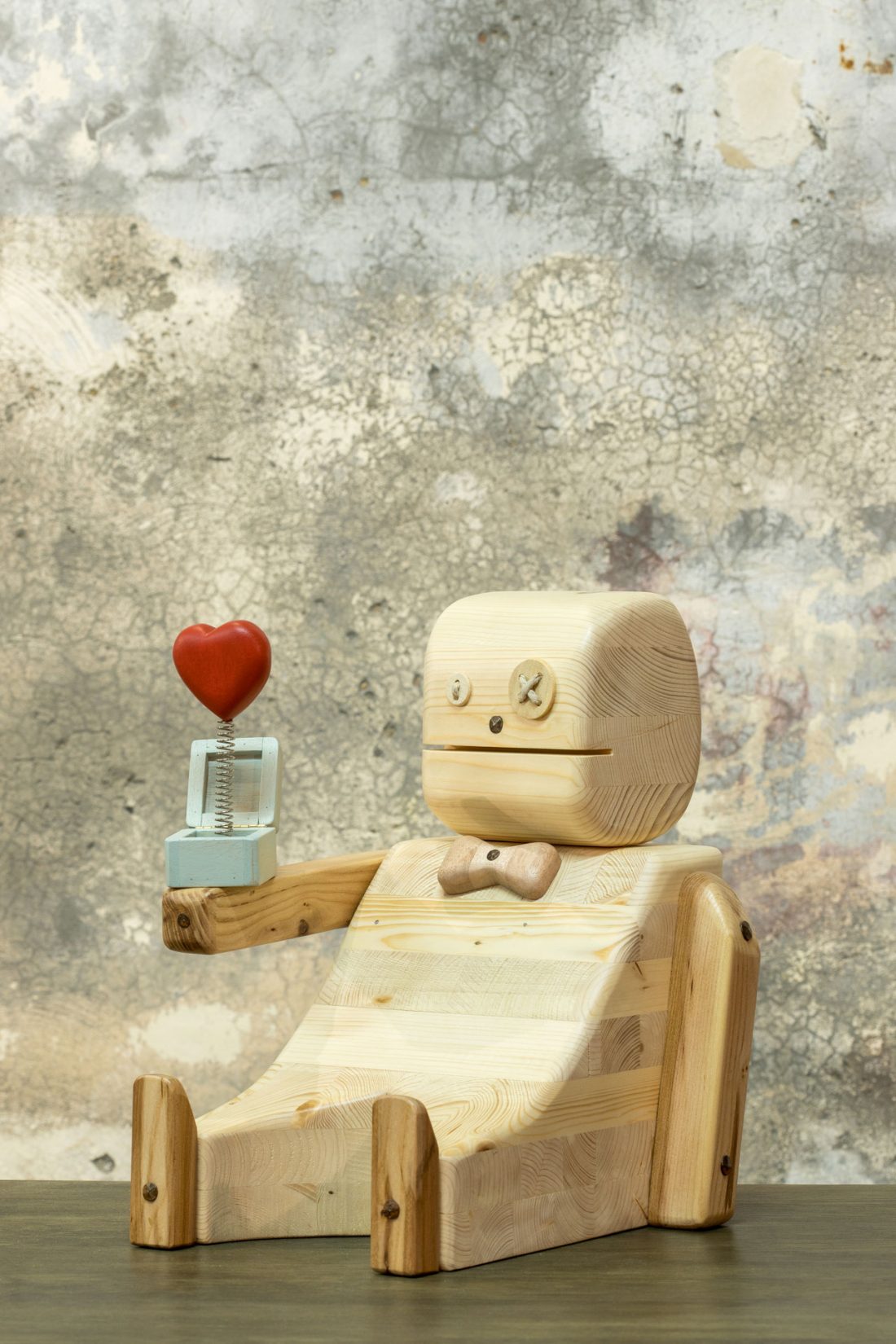 Pupezzo di legno Mi vuoi sposare?