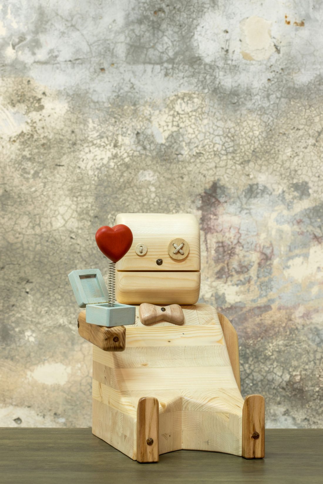 Pupezzo di legno Mi vuoi sposare?