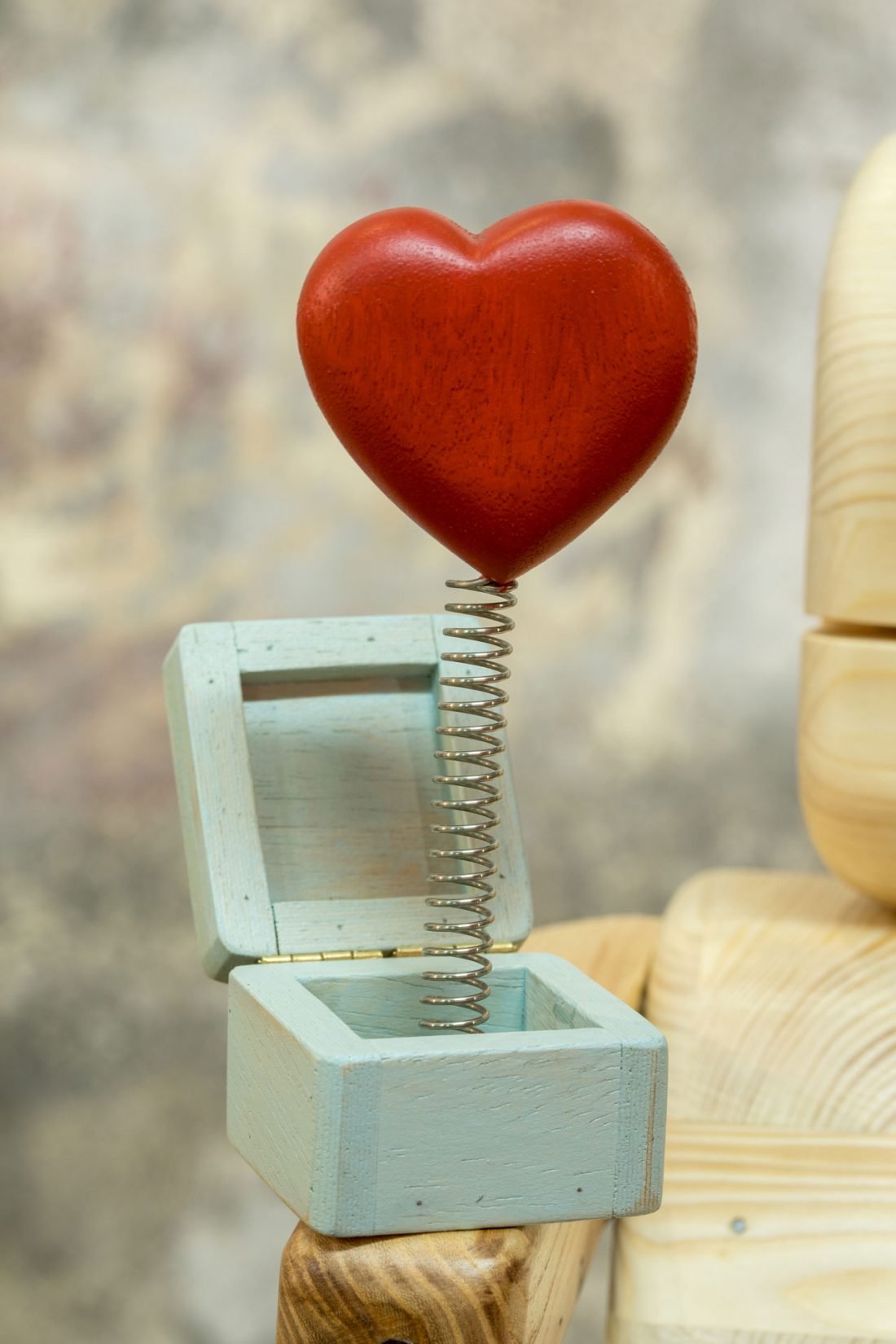 Pupezzo di legno Mi vuoi sposare?