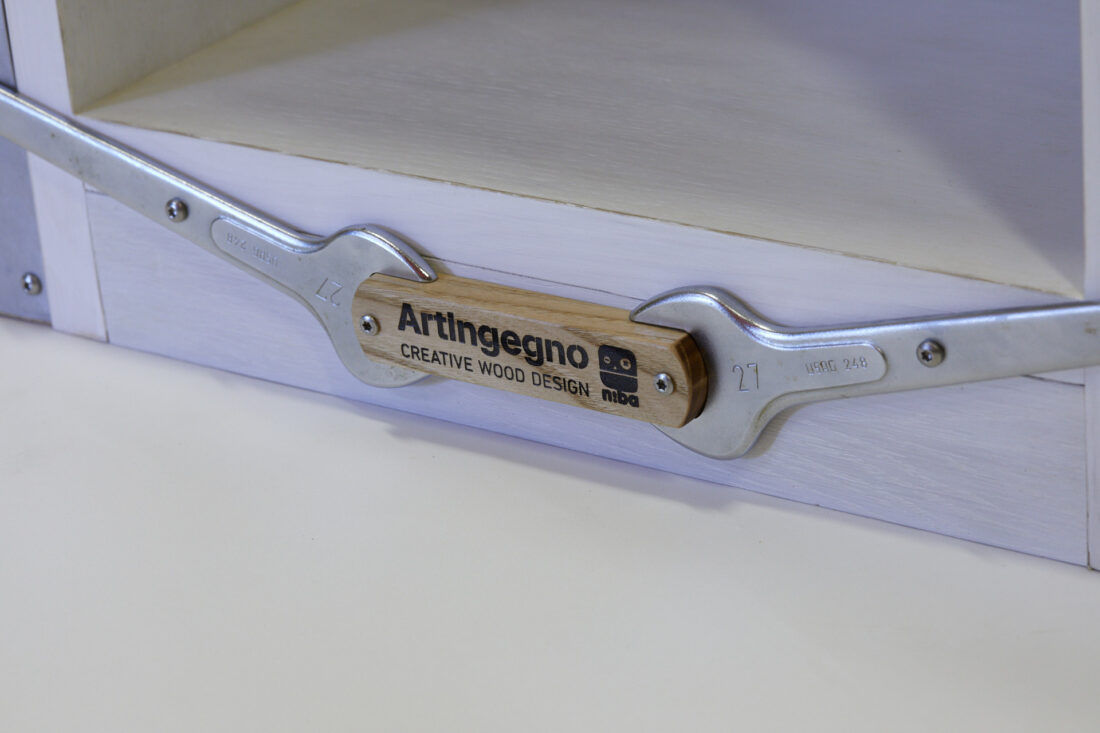 robot custode di libri speciali