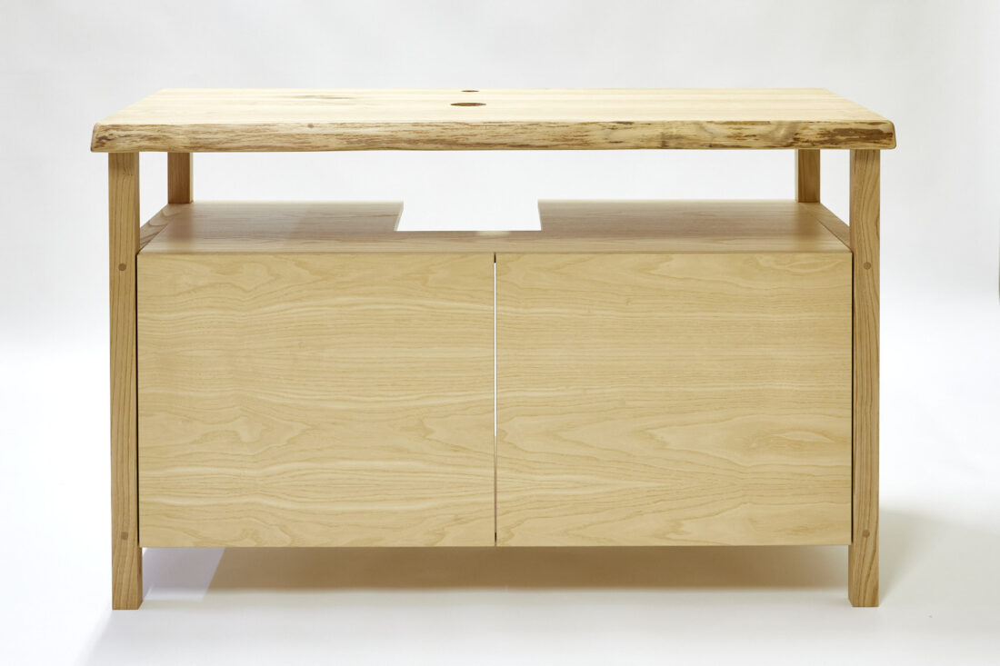 Mobile bagno in castagno