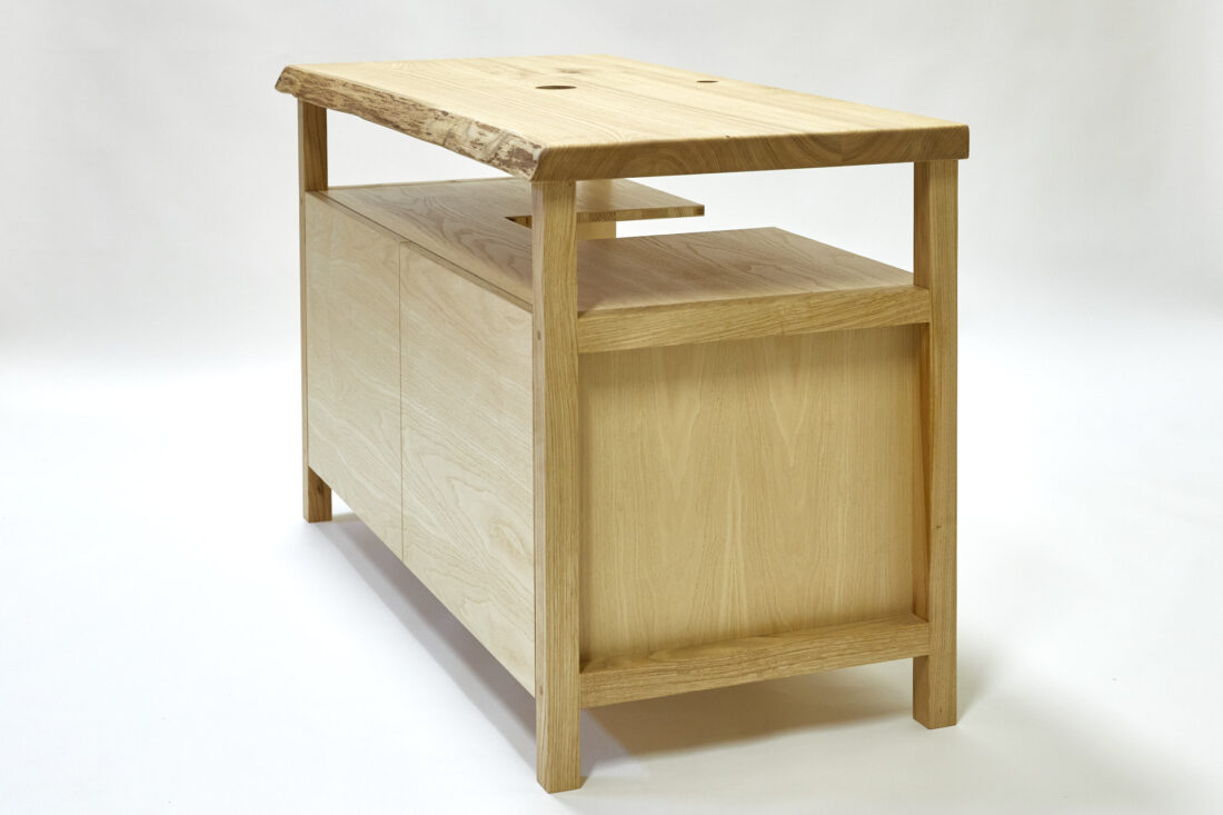 Mobile bagno in castagno