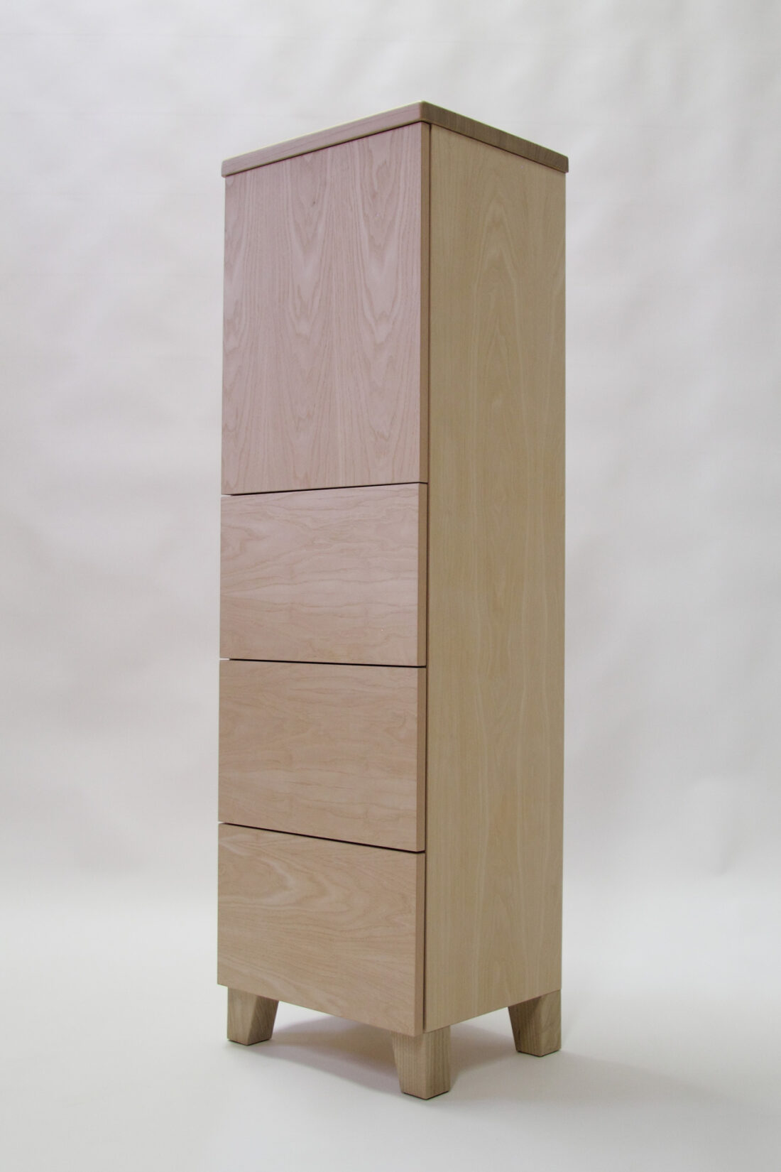 Mobili bagno, sottolavabo e cassettiera in castagno